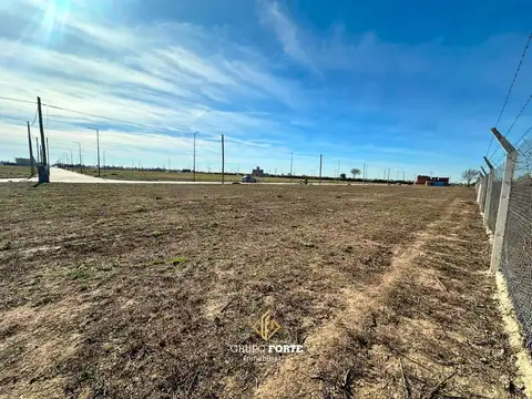 Terreno en Venta 27  mts Fondo