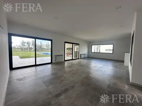 Casa en Venta en Countries y Barrios Cerrados en La Plata, USD 225.000
