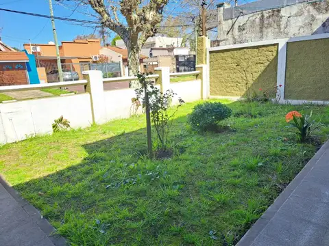 Casa en venta 4 ambientes en Temperley