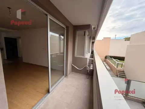 Departamento en Alquiler con 1 cocheras