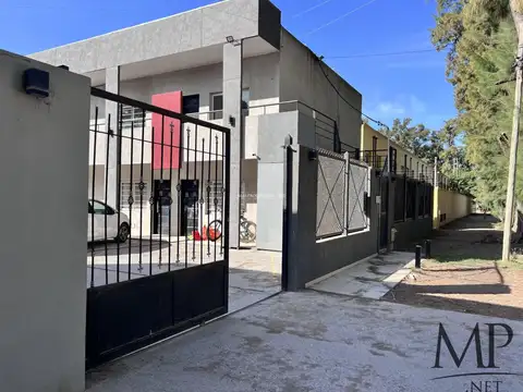 Duplex en venta en Canning Barrio Bell Barri 3 ambientes 100