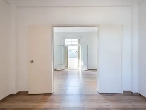 VENTA - 3 AMBIENTES - BALCON - LUMINOSO - CERCANIA AL OBELISCO - IDEAL AIRBNB -  SUBTE B Y D -...