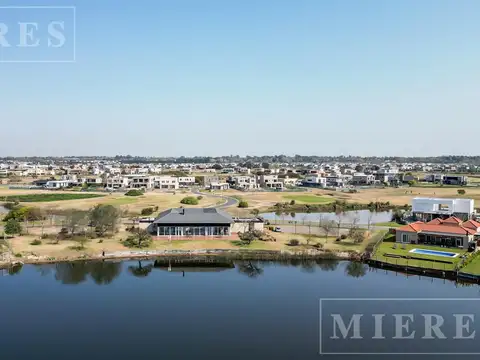 Lote a Laguna en Venta Barrio Cantón Norte