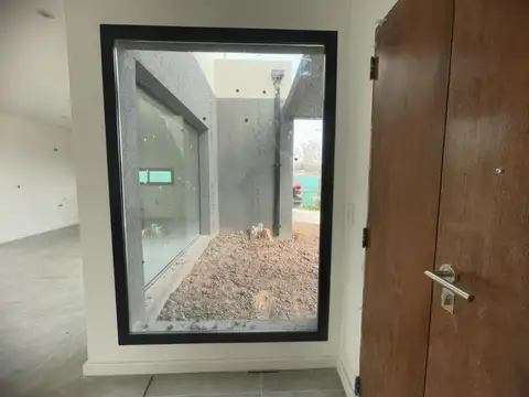 Casa en Venta en Pilar Del Este, USD 240.000