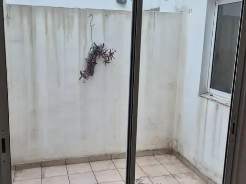 Depto Tipo Casa en Alquiler en Mataderos, $ 600.000