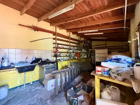 Casa 2 ambientes con 1 baño