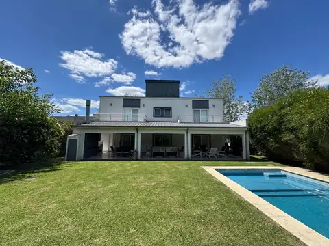 CASA EN VENTA EN WESTON 5 AMBIENTES | LOTE CENTRAL