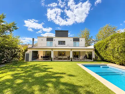 CASA EN VENTA EN WESTON 5 AMBIENTES | LOTE CENTRAL