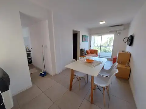 Pichincha - Catamarca y Santiago - Amoblado con cochera