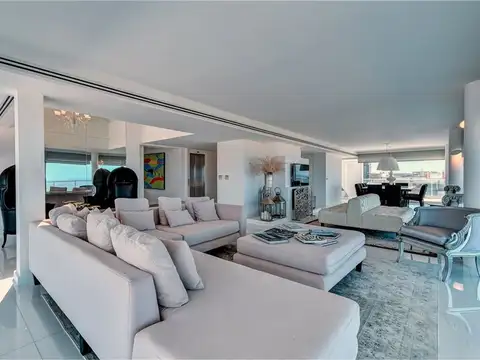 Departamento en Alquiler de 6 ambientes