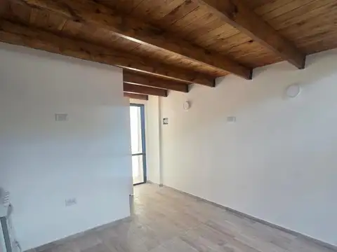 Depto Tipo Casa en Venta de 1 dormitorio
