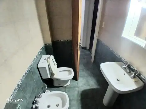 Departamento 4 ambientes con 2 baños