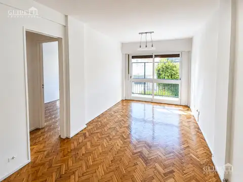 Venta de departamento 2 ambientes al frente con balcón - Saavedra
