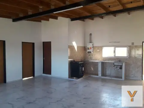 Casa en venta - 2 Dormitorios 3 Baños - Cochera - 230Mts2 - La Plata