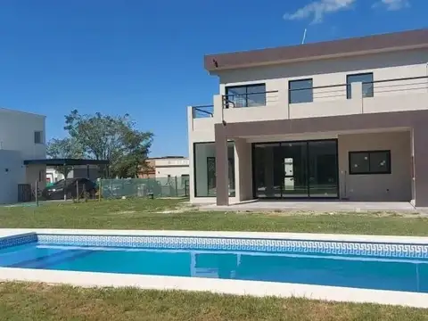 Venta Casa 5 Amb Barrio San Matias Escobar