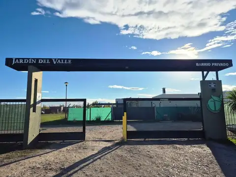 VENTA LOTE EN BARRIO CERRADO JARDIN DEL VALLE, CIPOLLETTI