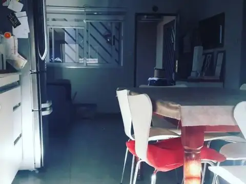 Casa - Venta - Argentina, Villa Sarmiento - Chascomus 900