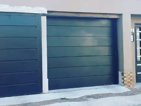 Casa - Venta - Argentina, Villa Sarmiento - Chascomus 900