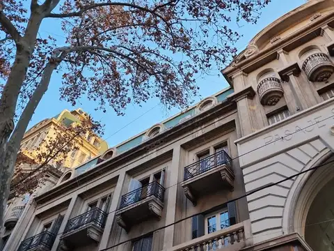 Oficina en Venta 56 años