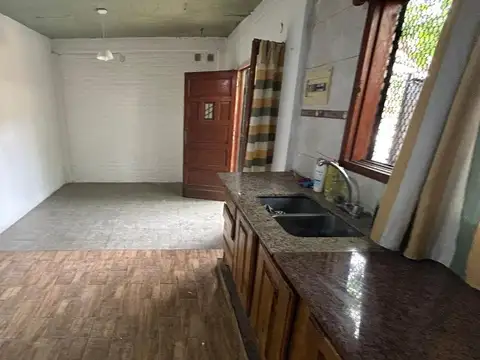 Depto Tipo Casa 4 ambientes con 2 baños