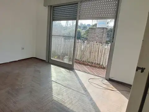 Departamento 4 ambientes con 1 baño