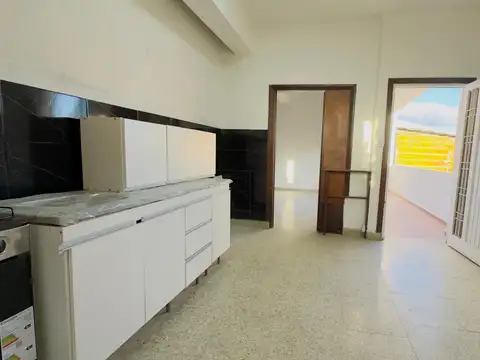 casa tipo ph en planta alta fondo super amplio