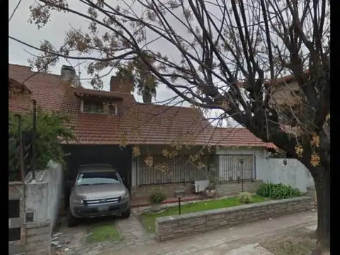 Casa En Venta En Ramos Mejia