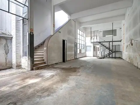 Galpon en Venta en Monserrat, USD 580.000