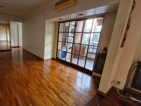 Venta Departamento 3 amb. Balcon y Cochera Flores