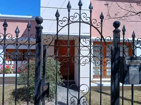 Casa en Venta en Lomas de San Martín, USD 132.000