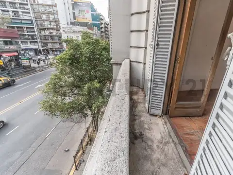 VENTA OFICINA, PISO ESTILO FRANCÉS | APTO PROFESIONAL Y COMERCIAL | UBICACIÓN DE ALTA DEMANDA