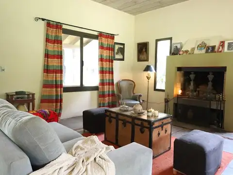 Casa 3 ambientes con 2 baños