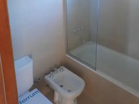 Departamento en Alquiler con 5 cocheras