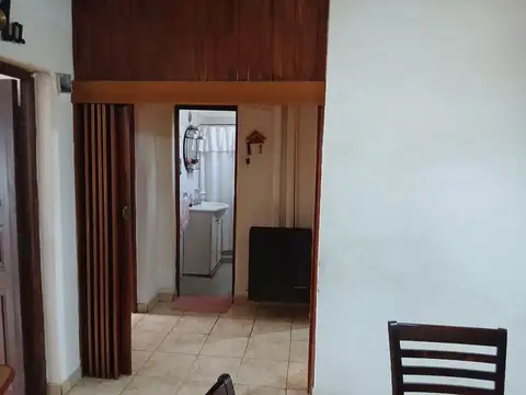 VENTA CASA  4 DORM | COCHERA EN B° CABO FARIÑA