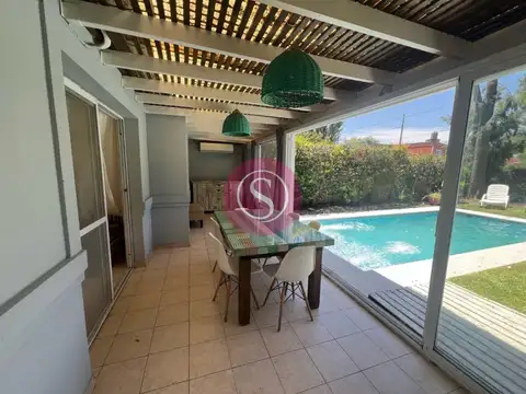 Casa en Alquiler Temporal en La Candela, USD 1.800