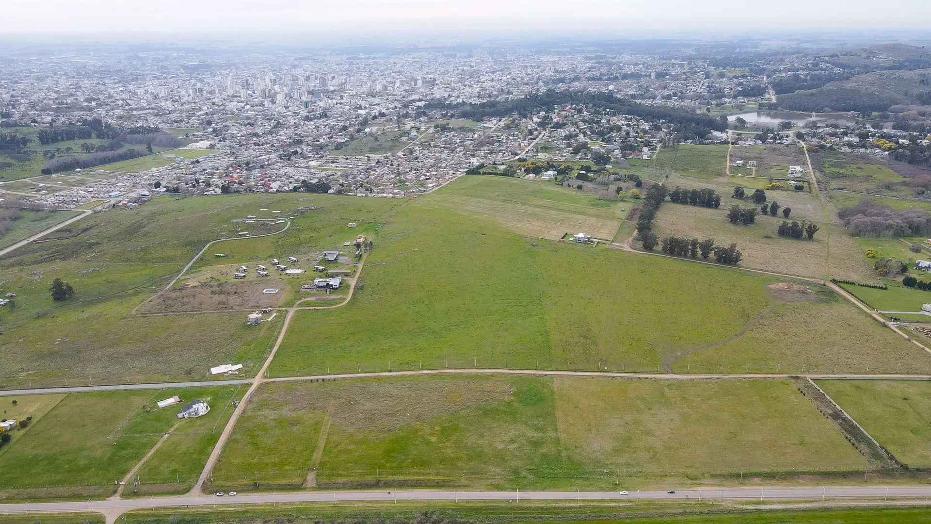 VENTA MANZANA SOBRE AVENIDA SAN GABRIEL – TANDIL