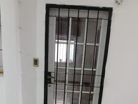 Depto Tipo Casa en Alquiler de 2 dormitorios