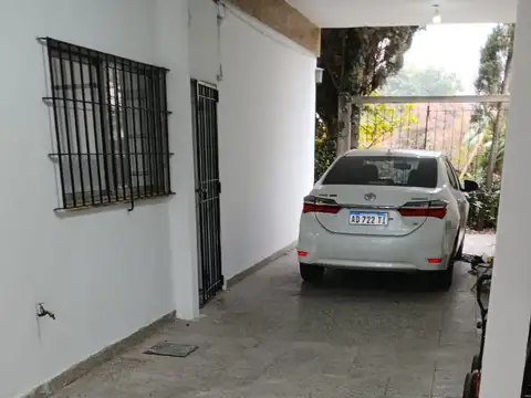 Depto Tipo Casa en Alquiler de 3 ambientes