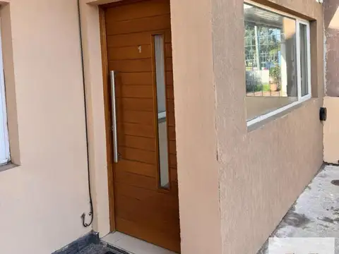 Depto Tipo Casa 3 ambientes con 1 baño