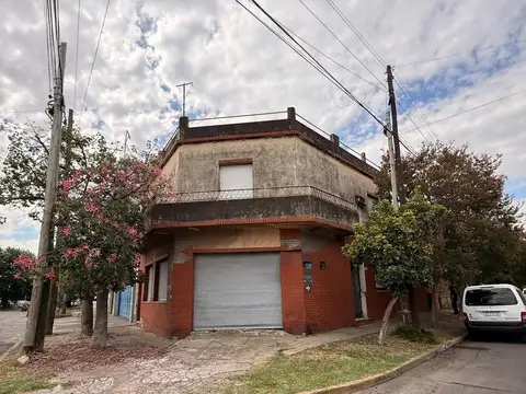 Casa en Gerli - Venta - Terreno
