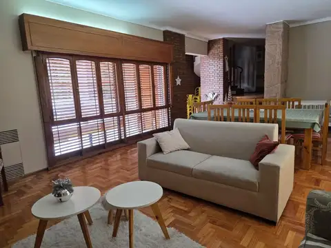 VENTA CASA DE CATEGORIA APTA CREDITO