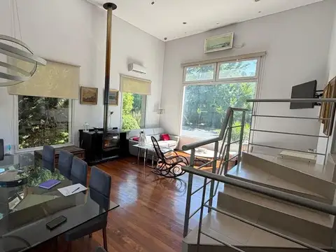 Casa 7 ambientes con 3 baños