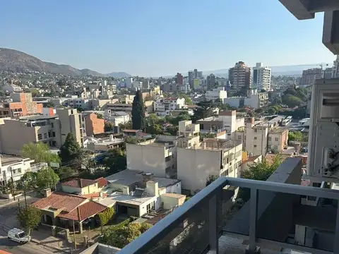San Martin 600, Piso 7