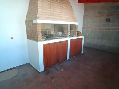 SE VENDE CASA 3 DORM. SANTA ISABEL 1° APTA CREDITO