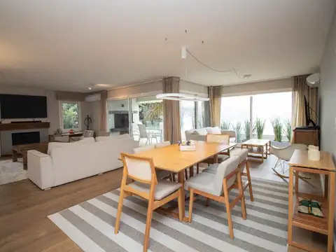 VENTA APARTAMENTO VISTA AL LAGO BARRA DE CARRASCO