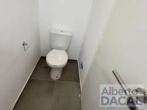 Casa 2 ambientes con 1 baño