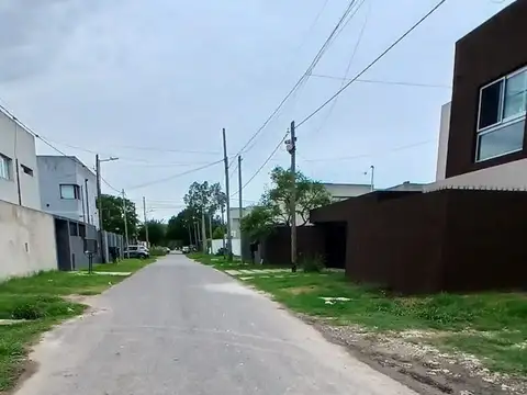 Terreno en Venta en Manuel B Gonnet, USD 25.000