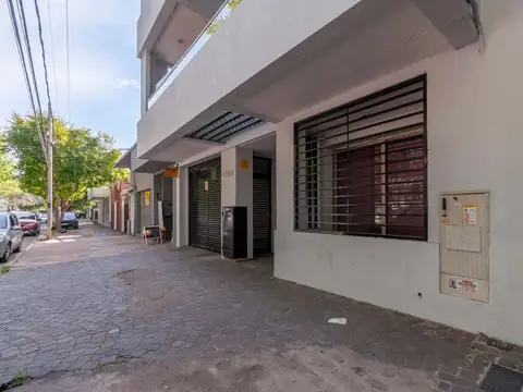 VENTA DEPTO  CENTRO DE ADROGUE CON COCHERA