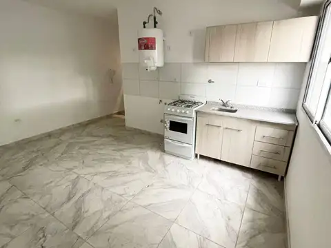 VENTA. PH 2 AMBIENTES PLANTA ALTA A ESTRENAR. ITALIA Y RIVADAVIA. MAR DEL PLATA
