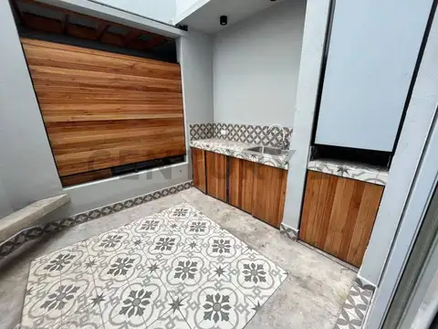 Tronador 4000, Piso 0